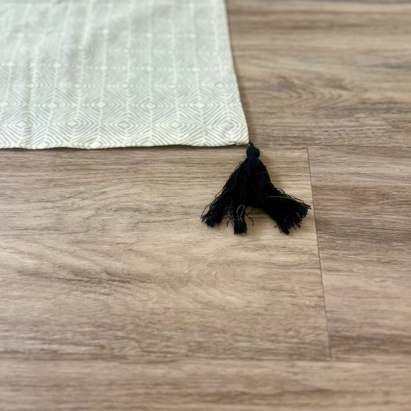 Mandala Lotus Tapestry- 51”x59” - Black & White - Polyester Material - Picture 8 of 9